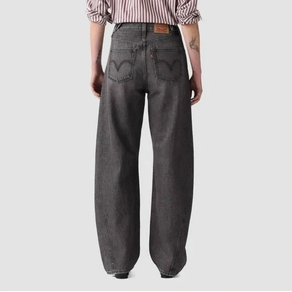 Levi’s Cinch Barrel Leg Women Jeans in Faded Black - Picture 3 of 13